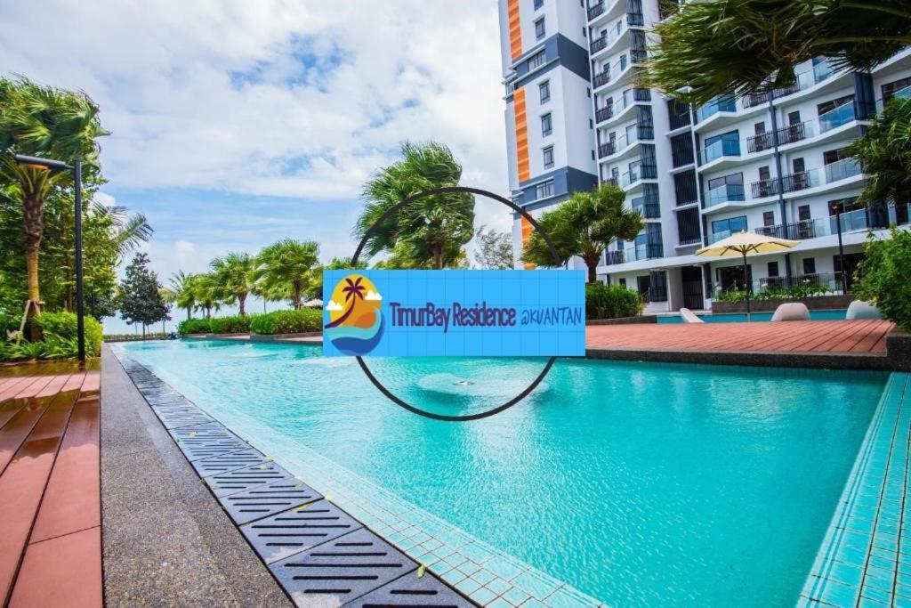 Timurbay Seafront Holiday Pool & Seaview Kuantan Bagian luar foto